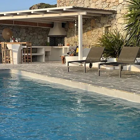 Villa Avlia *
